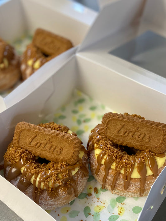 Cronuts (Croissant+Donut)